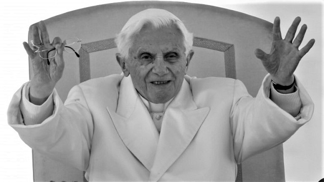 A los 95 años, murió el papa emérito Benedicto XVI